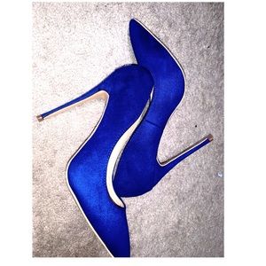 POINTED TOE BLUE BEAUTIES💙💙💙💙